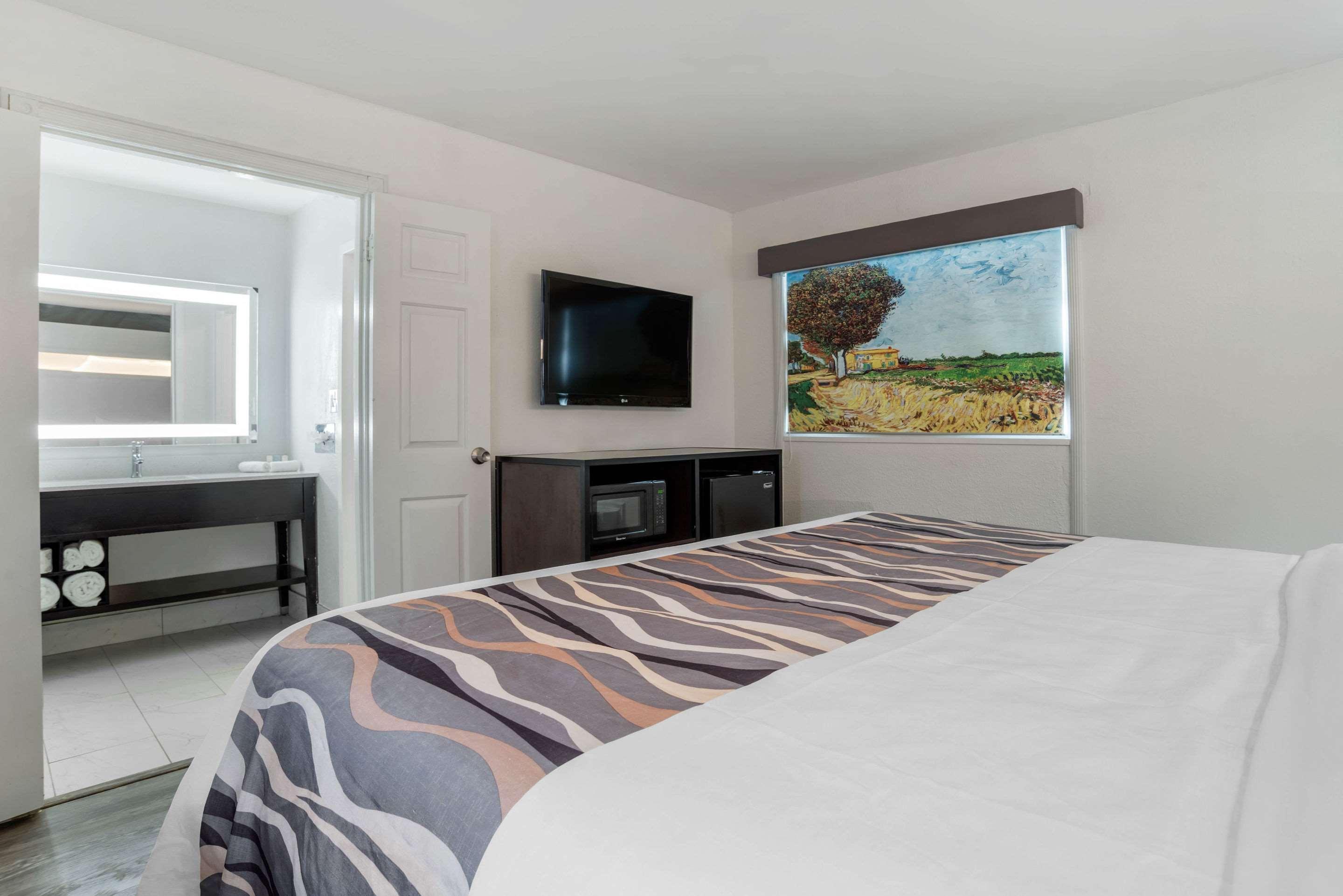 Baymont By Wyndham Montgomery Al Luaran gambar