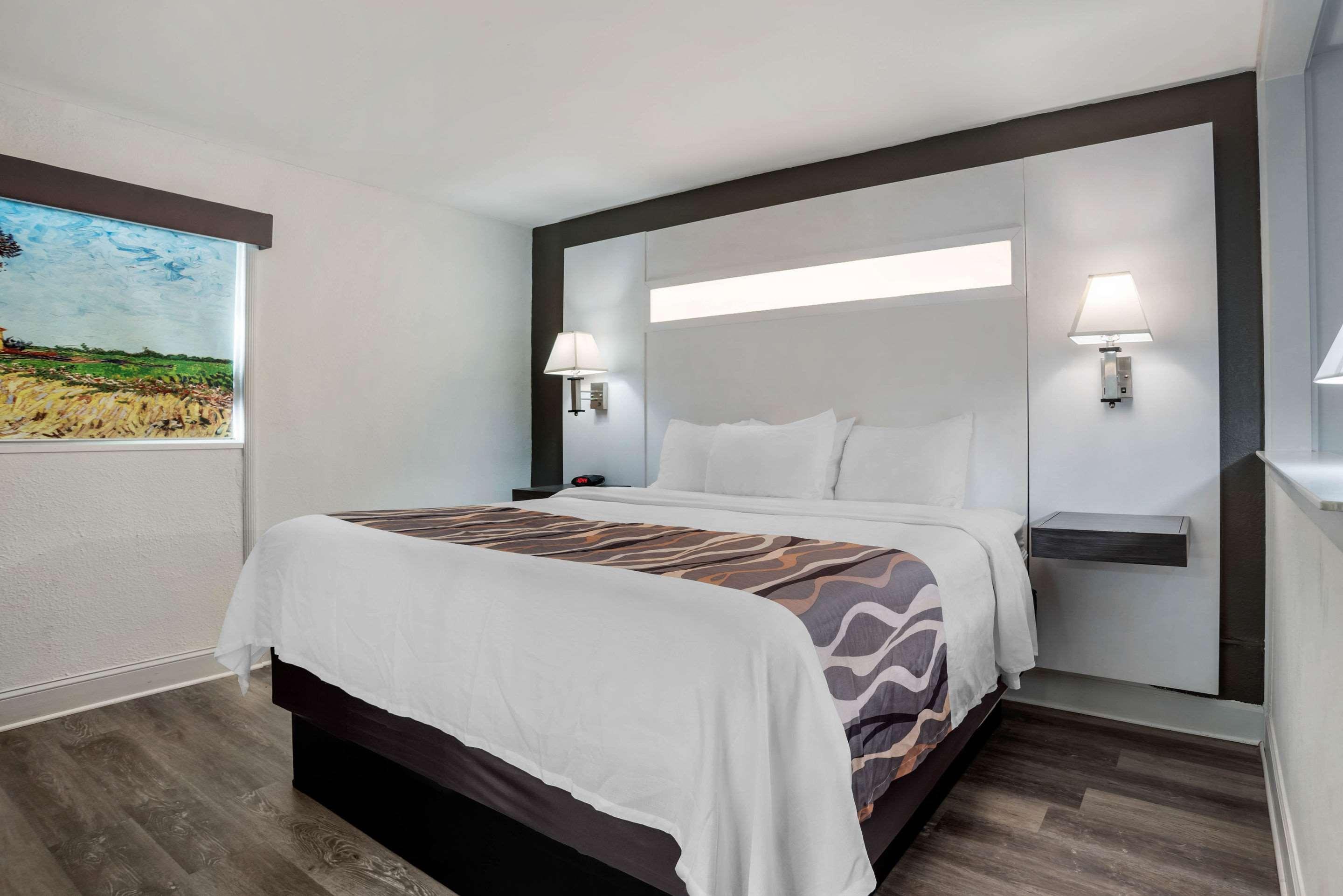 Baymont By Wyndham Montgomery Al Luaran gambar