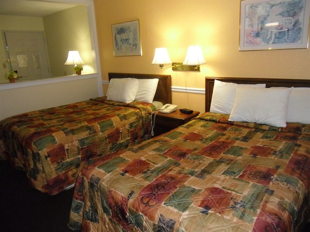 Baymont By Wyndham Montgomery Al Luaran gambar