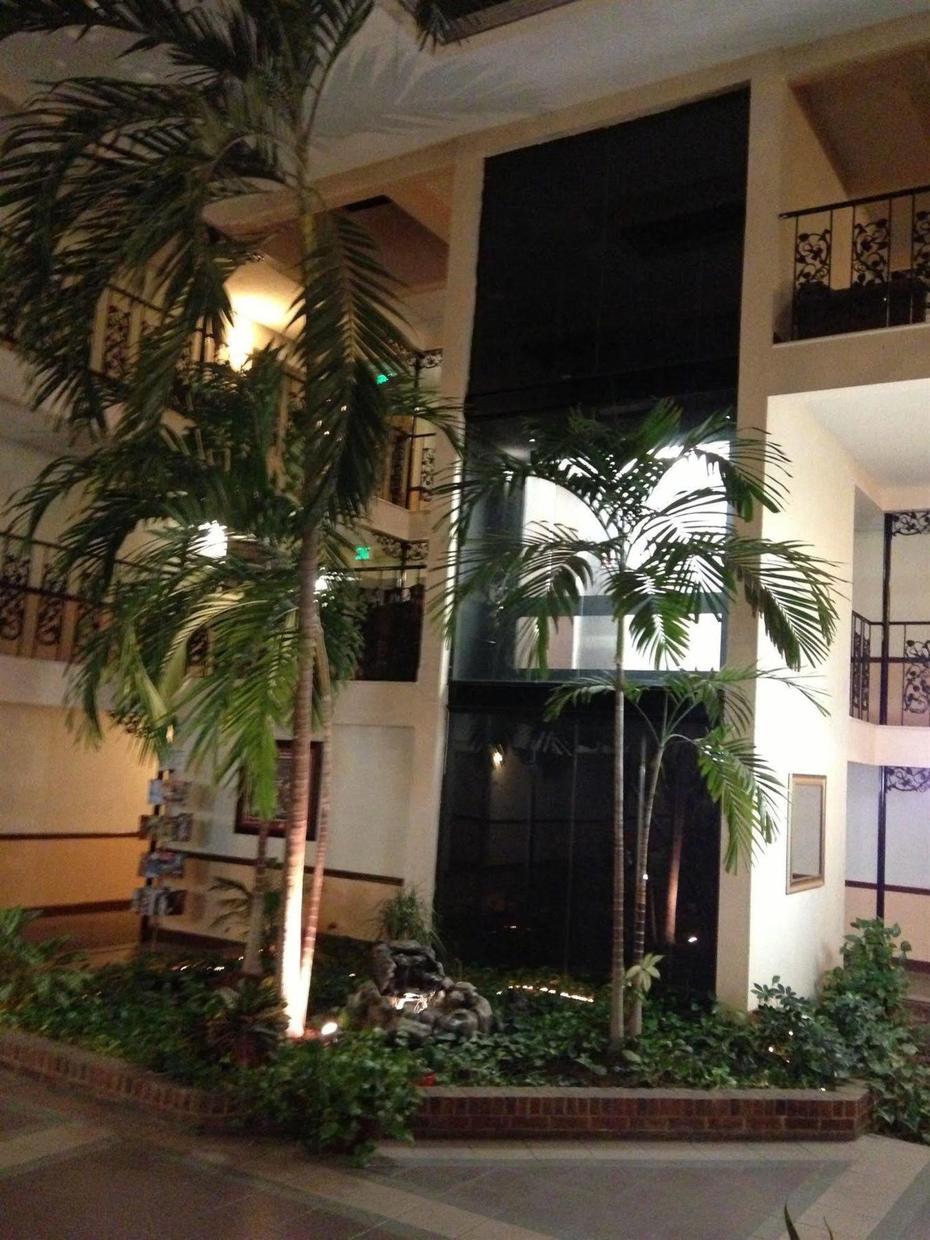 Baymont By Wyndham Montgomery Al Luaran gambar